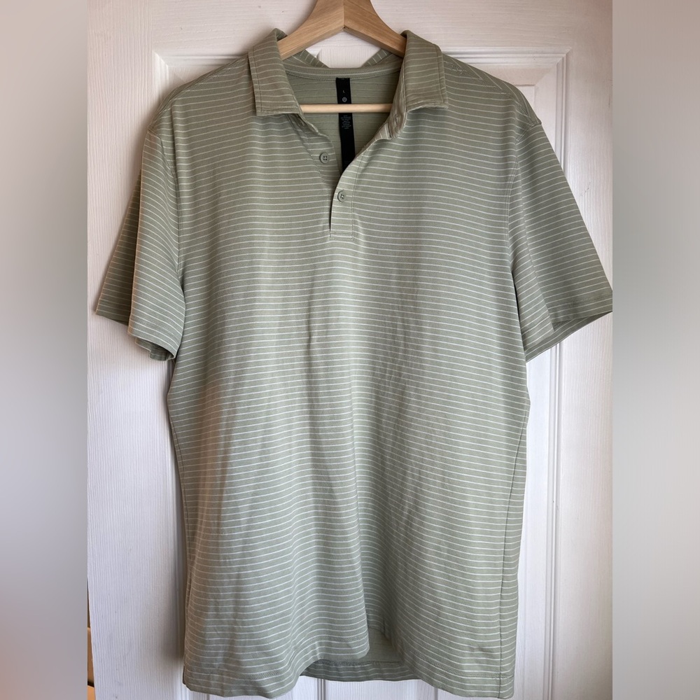 Lululemon Men’s Green and white polo